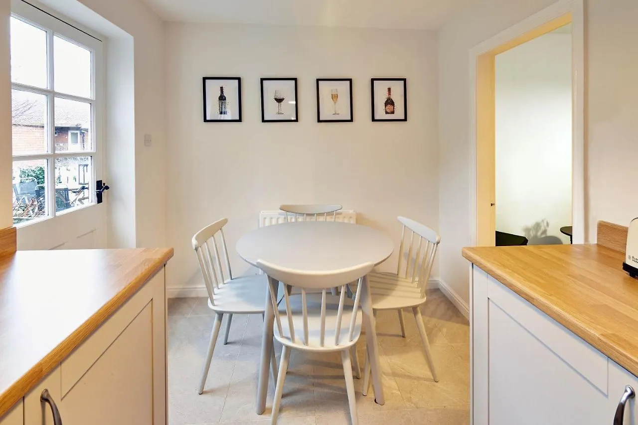 וויטבי Host & Stay - Richemont Cottage